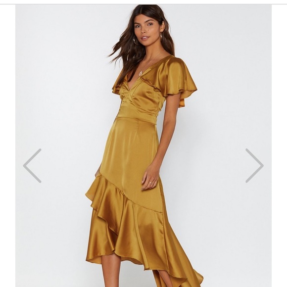 DRESS OUTLET!! - Picture 2 of 6